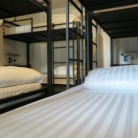 Phuket Marine Poshtel - Sha Plus 찰롱 외부 사진