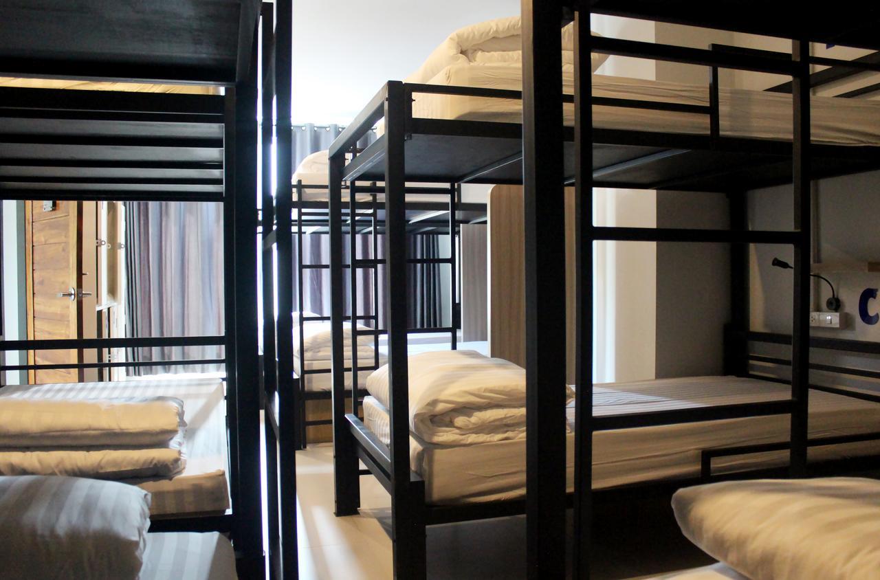 Phuket Marine Poshtel - Sha Plus 찰롱 외부 사진