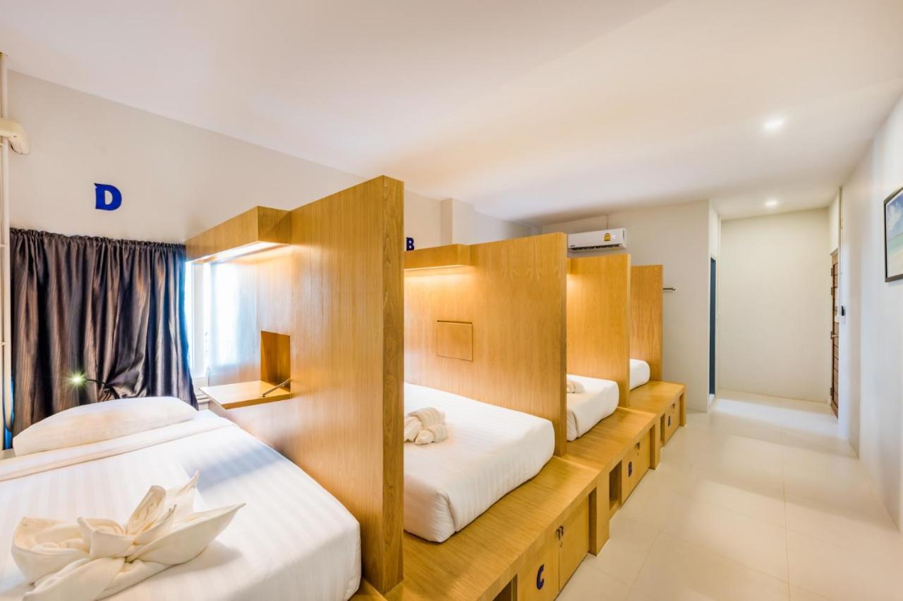 Phuket Marine Poshtel - Sha Plus 찰롱 외부 사진