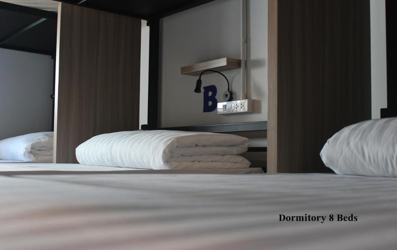 Phuket Marine Poshtel - Sha Plus 찰롱 외부 사진
