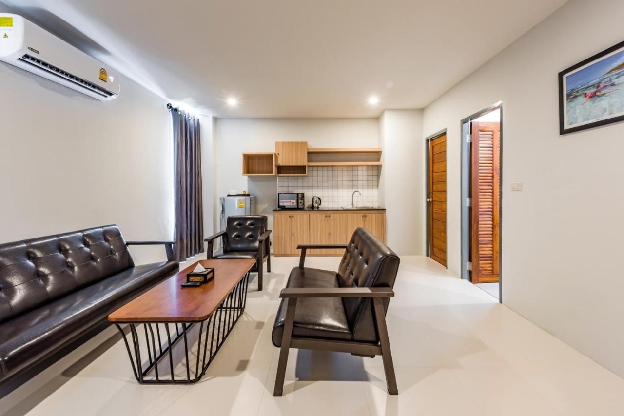 Phuket Marine Poshtel - Sha Plus 찰롱 외부 사진