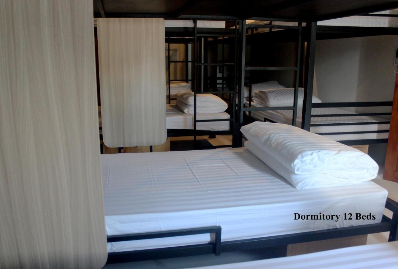 Phuket Marine Poshtel - Sha Plus 찰롱 외부 사진