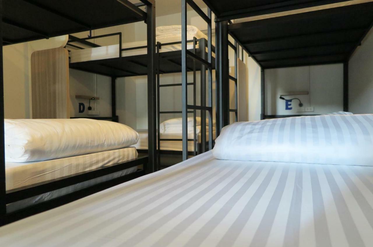Phuket Marine Poshtel - Sha Plus 찰롱 외부 사진